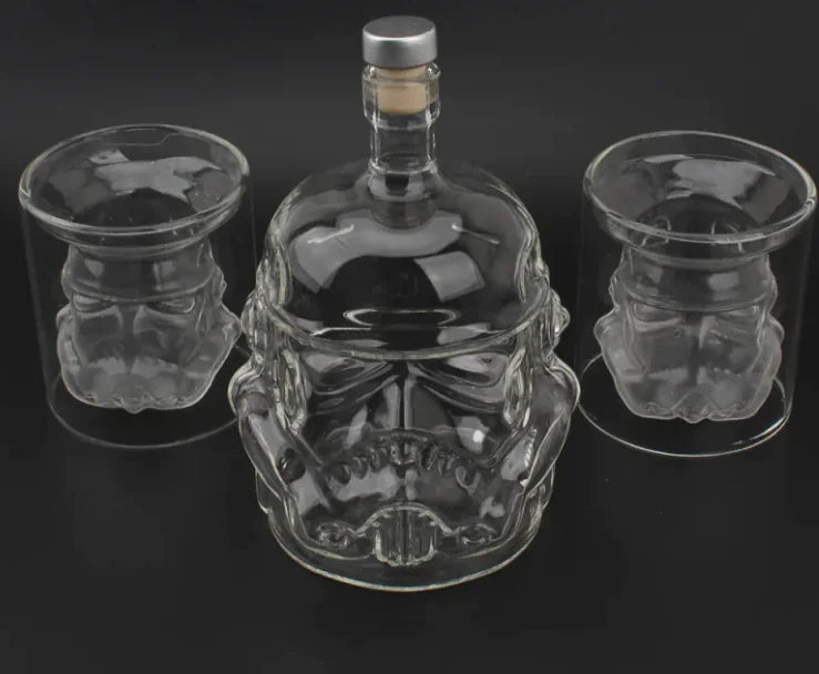 Borosilicate glass decanter